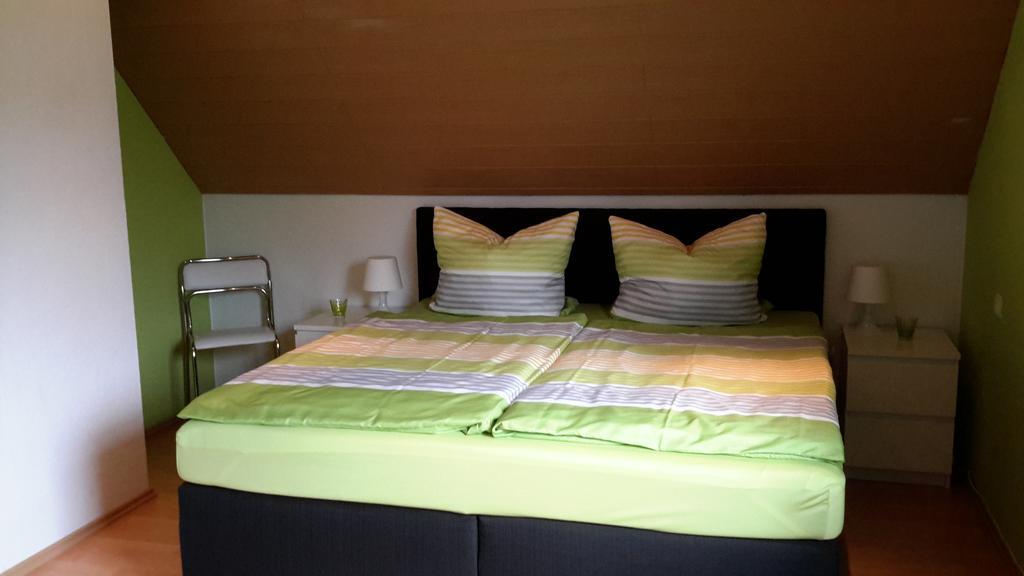 Ferienwohnung Am Korretsberg Kruft Екстер'єр фото